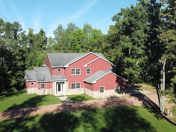 2nd image of 223820 TRAIL ROAD