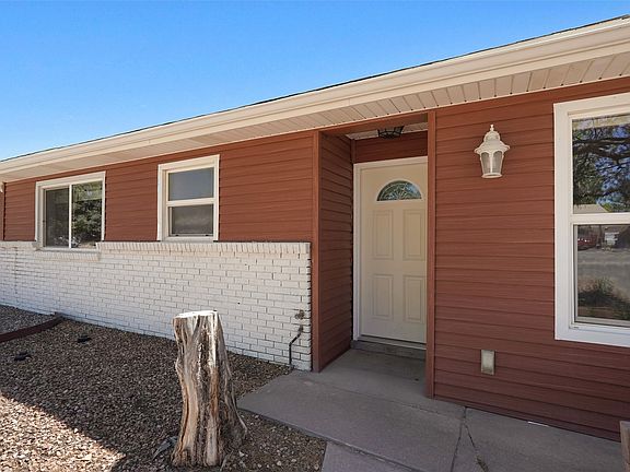 4th image of 76 Isleta Dr
