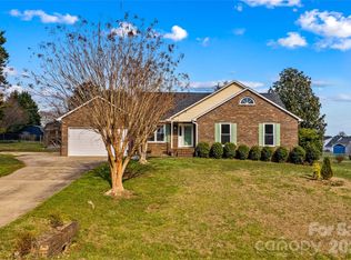 158 Rumple Hill Dr, Statesville, NC 28677