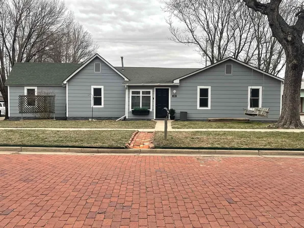 206 N D St, Arkansas City, KS 67005