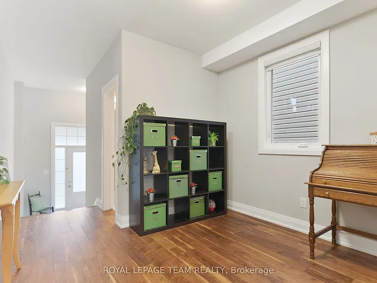 119 Discovery Cres — Photo 5