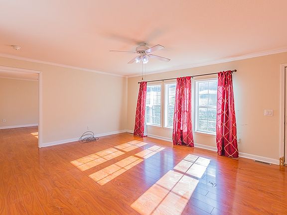 5th image of 2085 Mulberry Ln