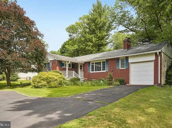 1113 Vilsmeier Rd, Lansdale, PA 19446