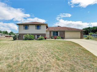 4216 Burton Pl, Anderson, IN 46013