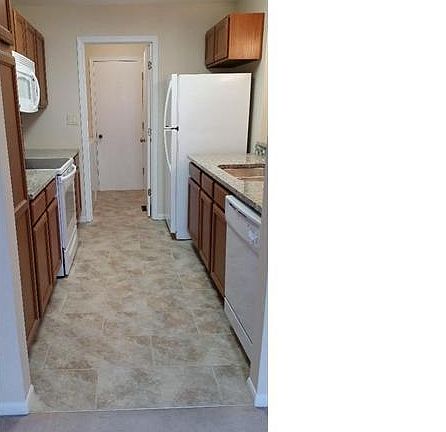 5th image of 16262 Lea Oak Ct