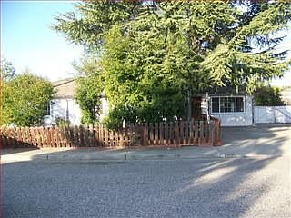 4th image of 733 Crockett Ave
