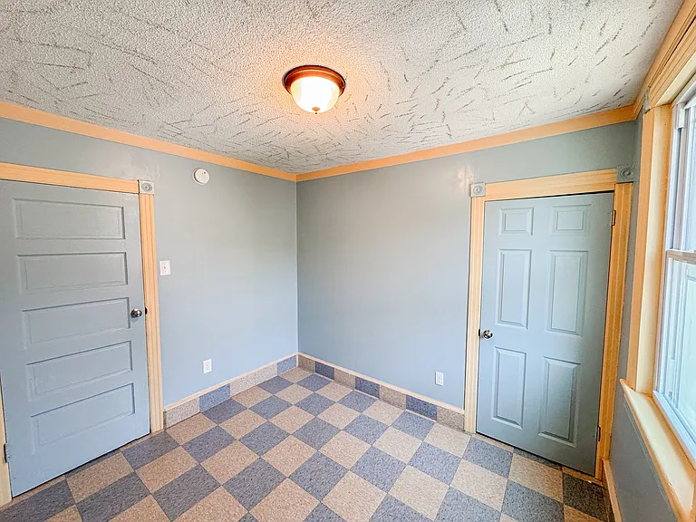 1104 Adriatic Ave — Photo 9