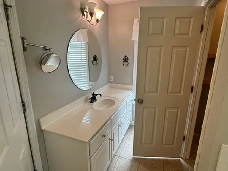 377 Sandleton Way — Photo 10