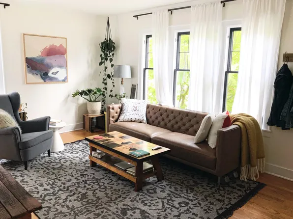 4255 Linden Ave N APT 2, Seattle, WA 98103