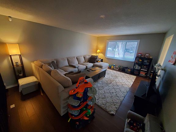 2nd image of 2408 Terrace Dr