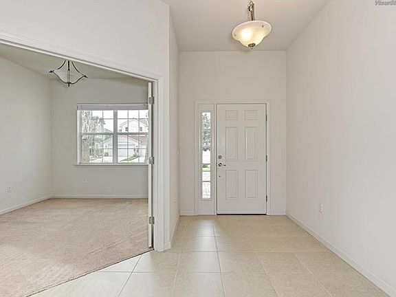 5th image of 4751 Club Dr