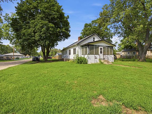 2nd image of 502 Barnum Rd