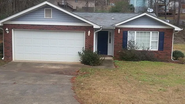 105 Pinehurst Dr photo 1