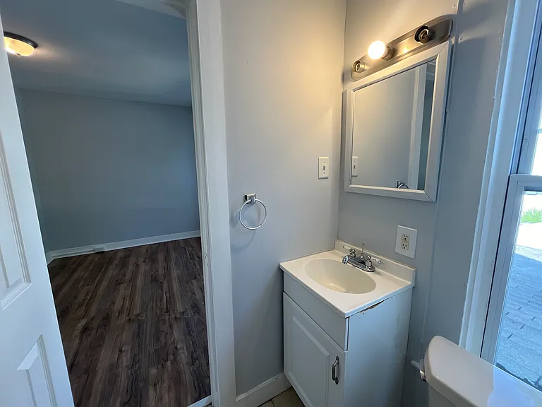 147 Winchester Ave — Photo 13