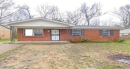 3665 Royal Wood Dr Photo 1