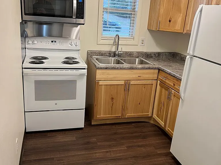 104eilb — Photo 1