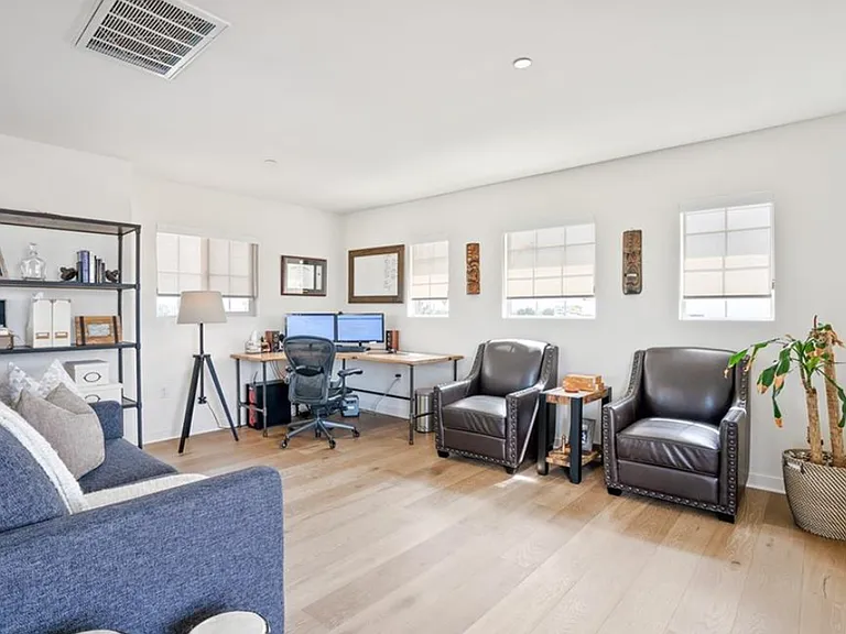 20911 S Normandie Ave — Photo 13