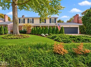 332 Kercheval Ave, Grosse Pointe Farms, MI 48236