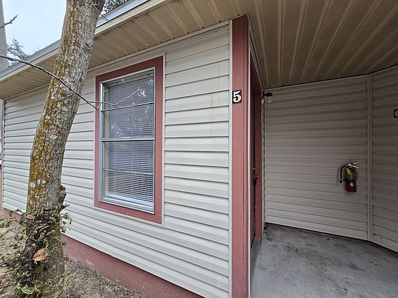 2nd image of 308 W Crescent Dr APT 5