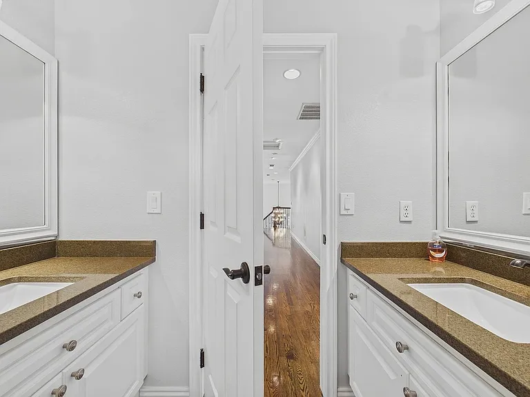 11672 E Berry Ave — Photo 12