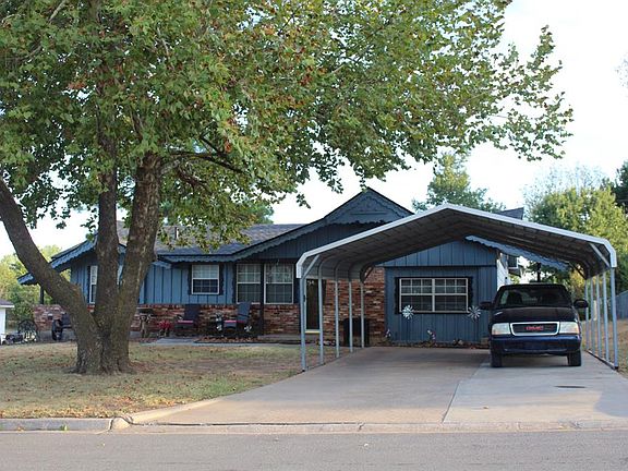 2nd image of 408 English Dr