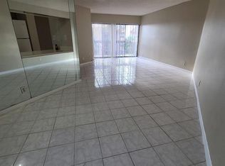 1880 N Congress Ave APT 409, West Palm Beach, FL 33401