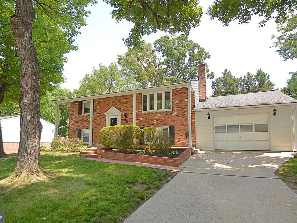 6411 Whippany Way
