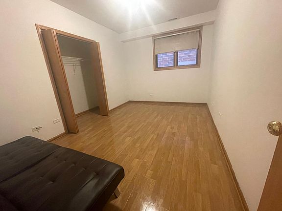 5th image of 2513 W Flournoy St #3