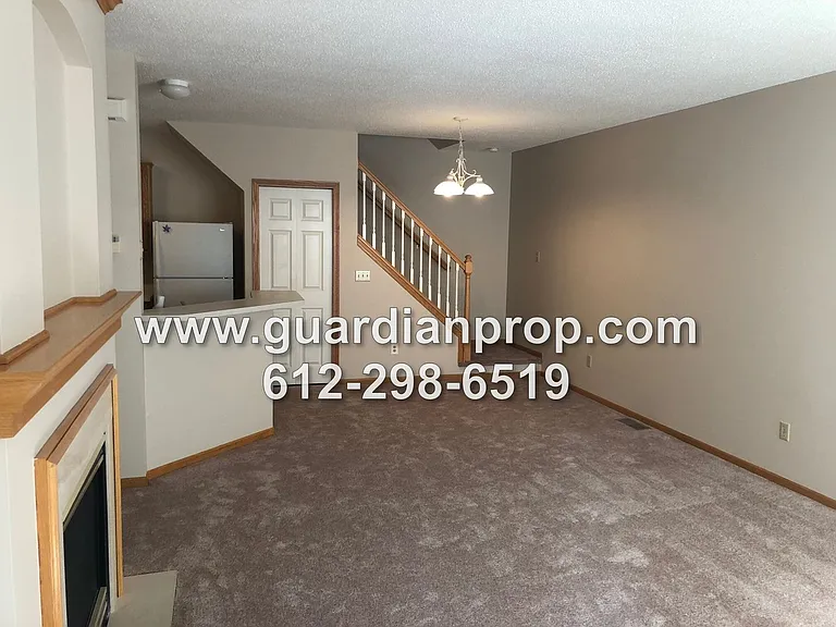 1875 Bluestem Ln — Photo 2
