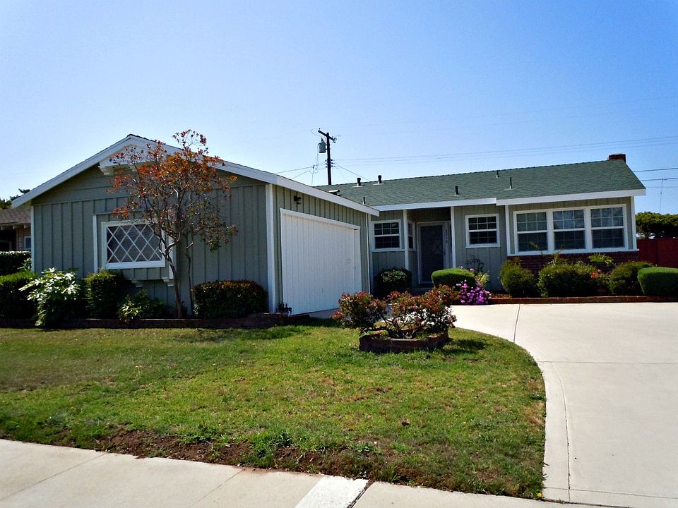 1st image of 3218 Onrado St