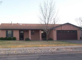 884 Agate Rd, Roswell, NM 88201