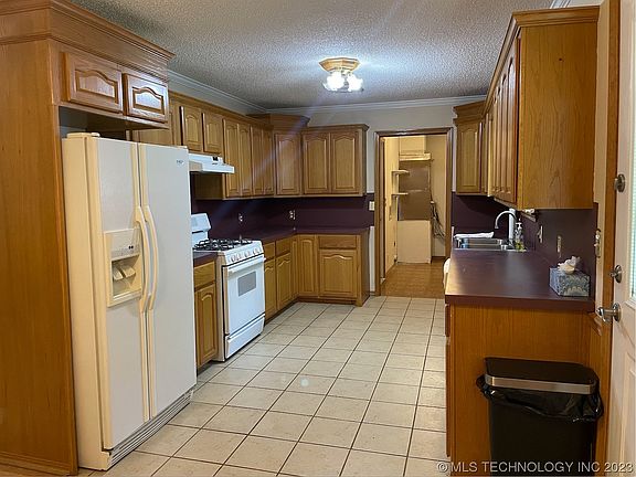 5th image of 1419 Lehigh Ave