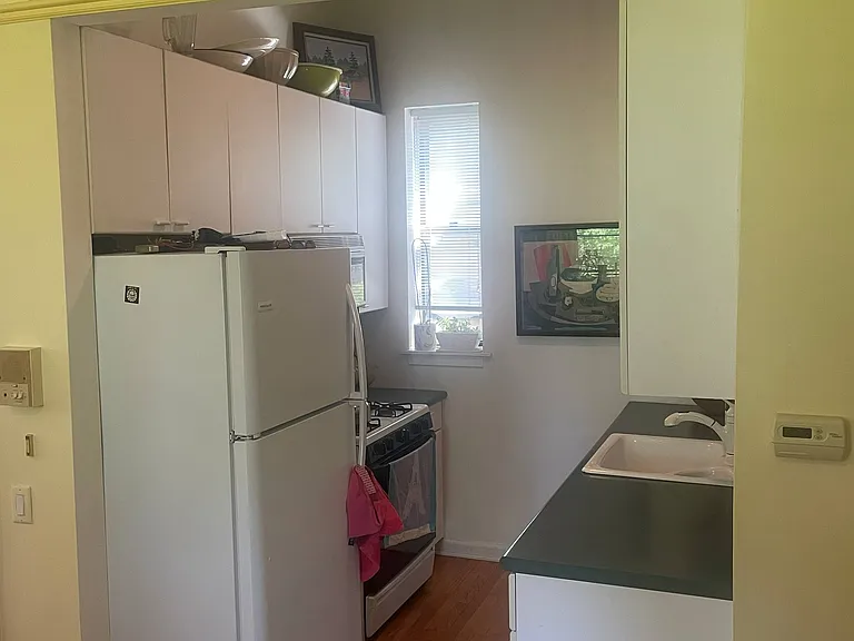 849 W Willow St #3 — Photo 5