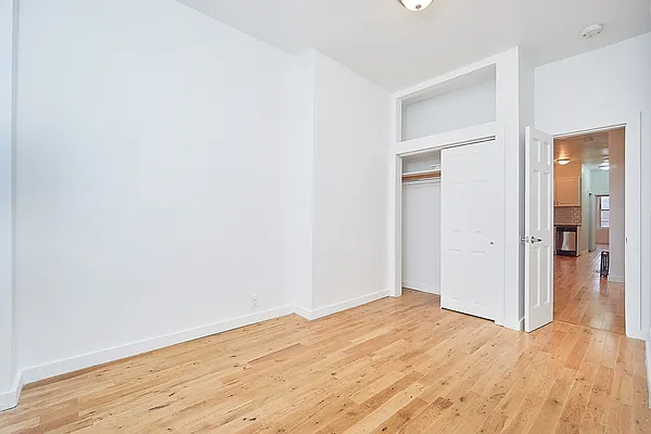 Rented by REAL New York | media 15