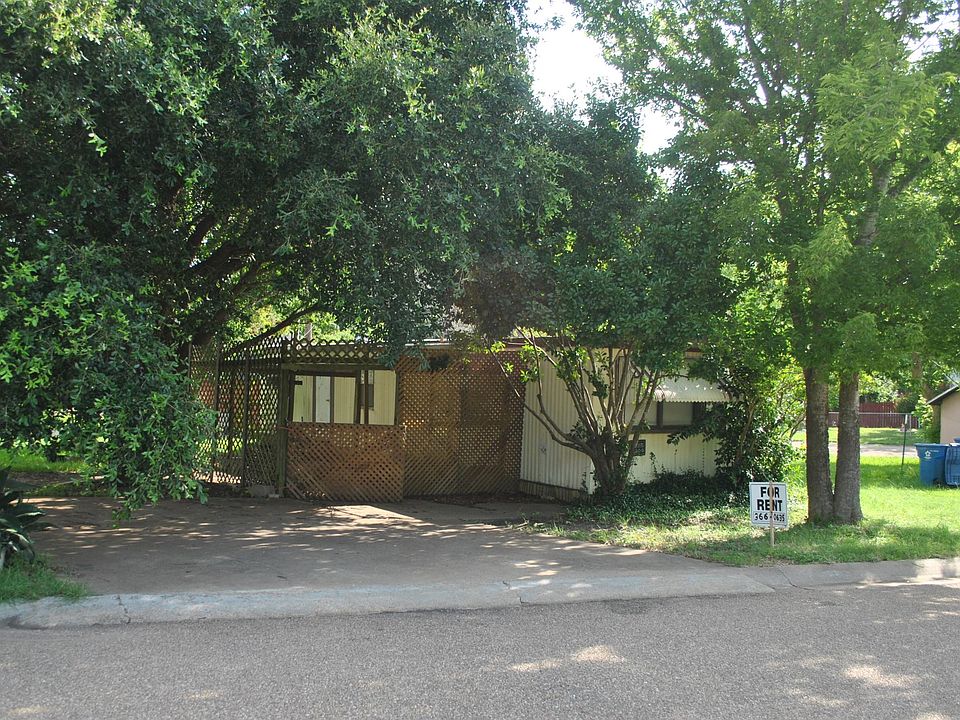 1st image of 119 Saddle Horn Dr