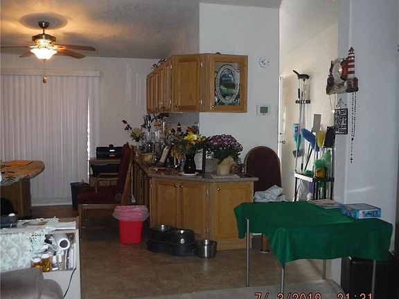 5th image of 483 Fox Dr