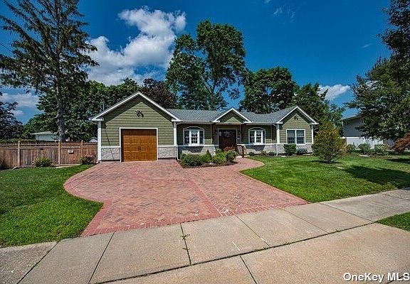 2nd image of 19 Espie Ln