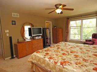 67 N Bridge View St, Palatine, IL 60067