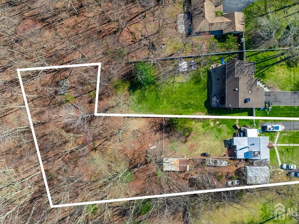 1st image of 82 Norman Ln