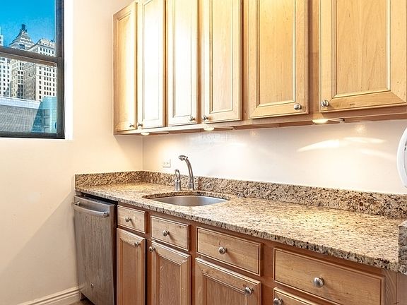 5th image of 99 Battery Pl APT 4N