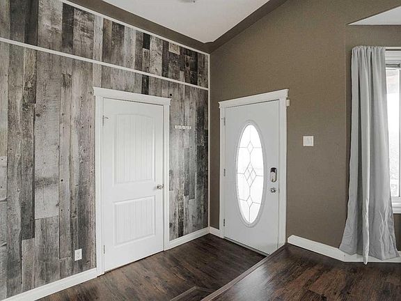 5th image of 165 NE Balsam Way