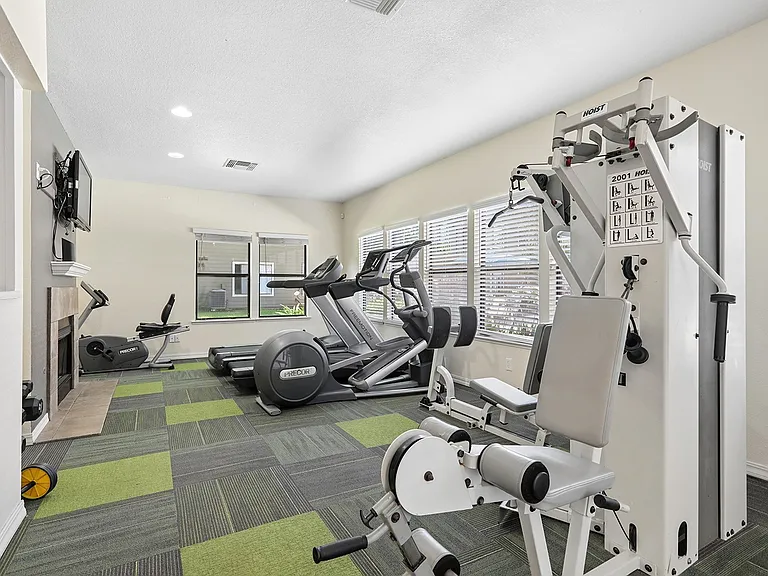 California Place Apartments — Photo 7