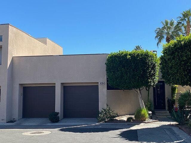 1st image of 811 S Village Sq