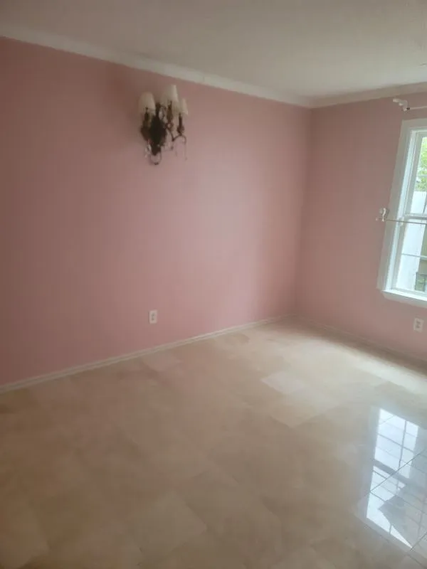 3 bed, 2.0 bath, 1207 sqft, $2,000 — Photo 4