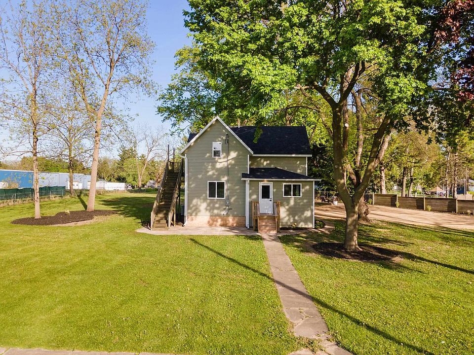 1st image of 208 Portland ROAD
