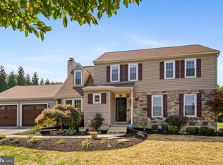 526 Sugartown Rd, Malvern, PA 19355