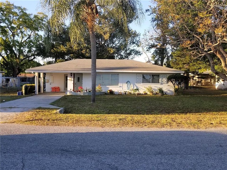 1st image of 902 40th Ave W