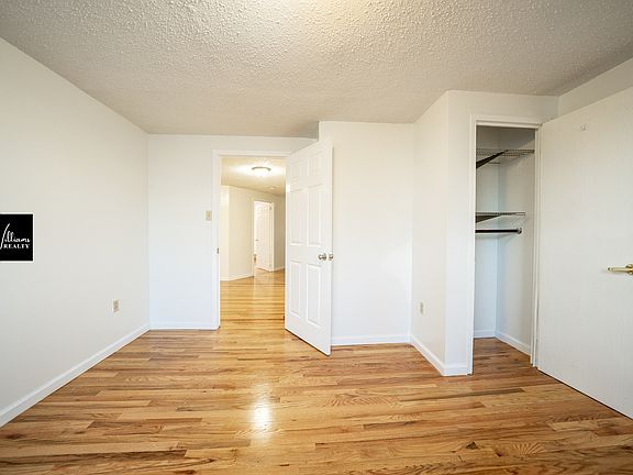 4th image of 251 Macon St #4