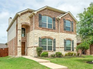 9113 Remington Dr, Aubrey, TX 76227