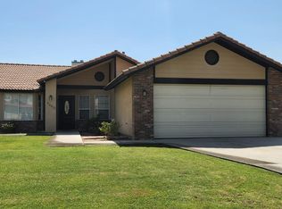 9001 Pine Ridge Way, Bakersfield, CA 93312